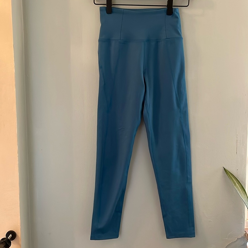 Girlfriend Collective Cropped Leggings - XS